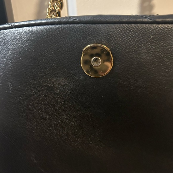 Tory Burch Kira Chevron - Picture 7 of 9